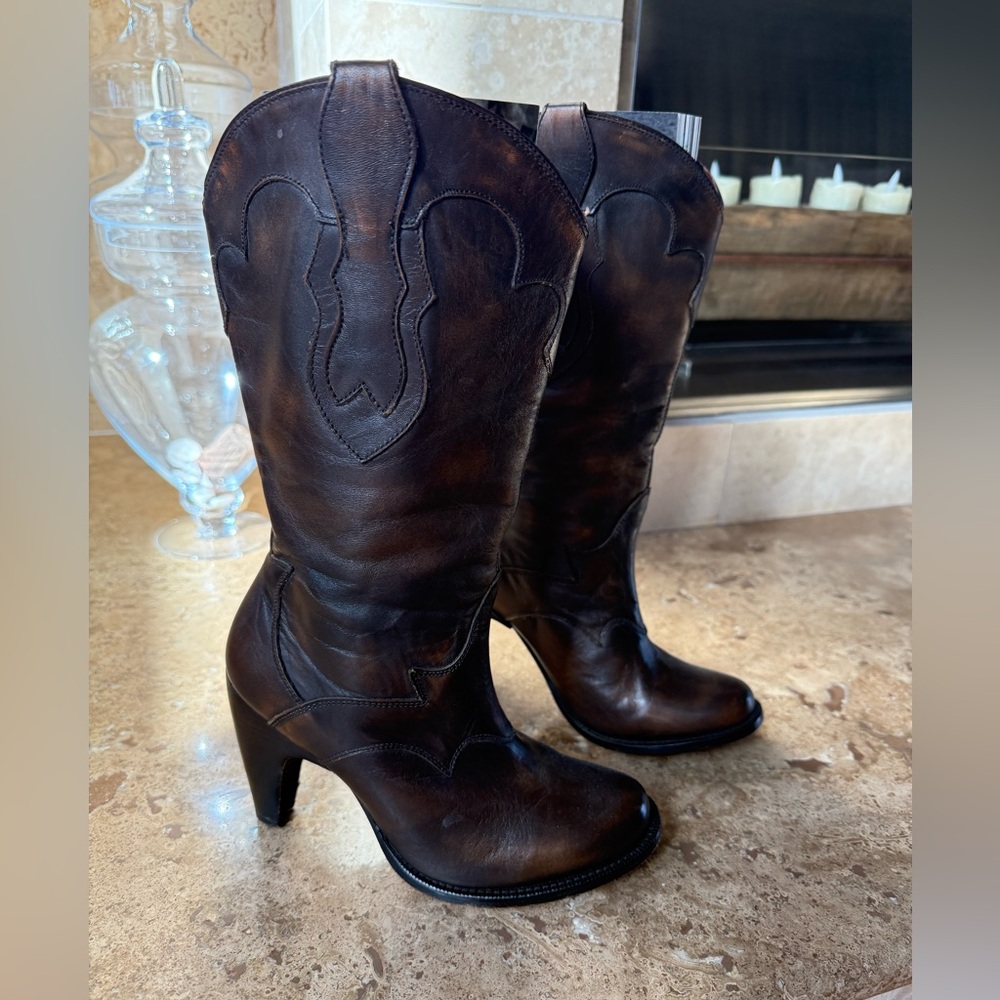 Women’s Justin Cowboy Boots